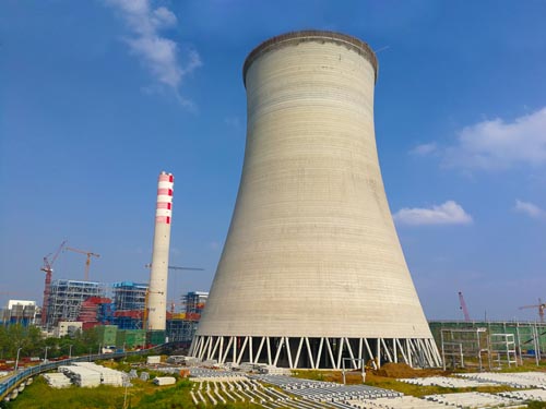 6号冷却塔安全到顶